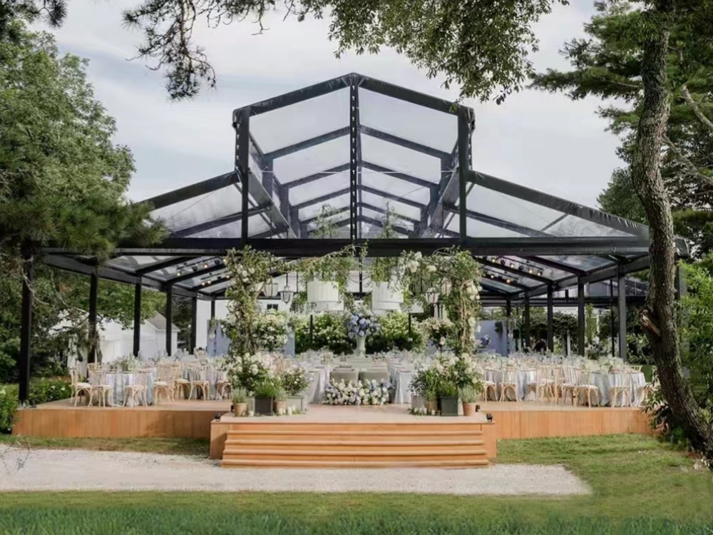 DRAGON Tents lanza carpas Premium Atrium para eventos corporativos y empresariales globales